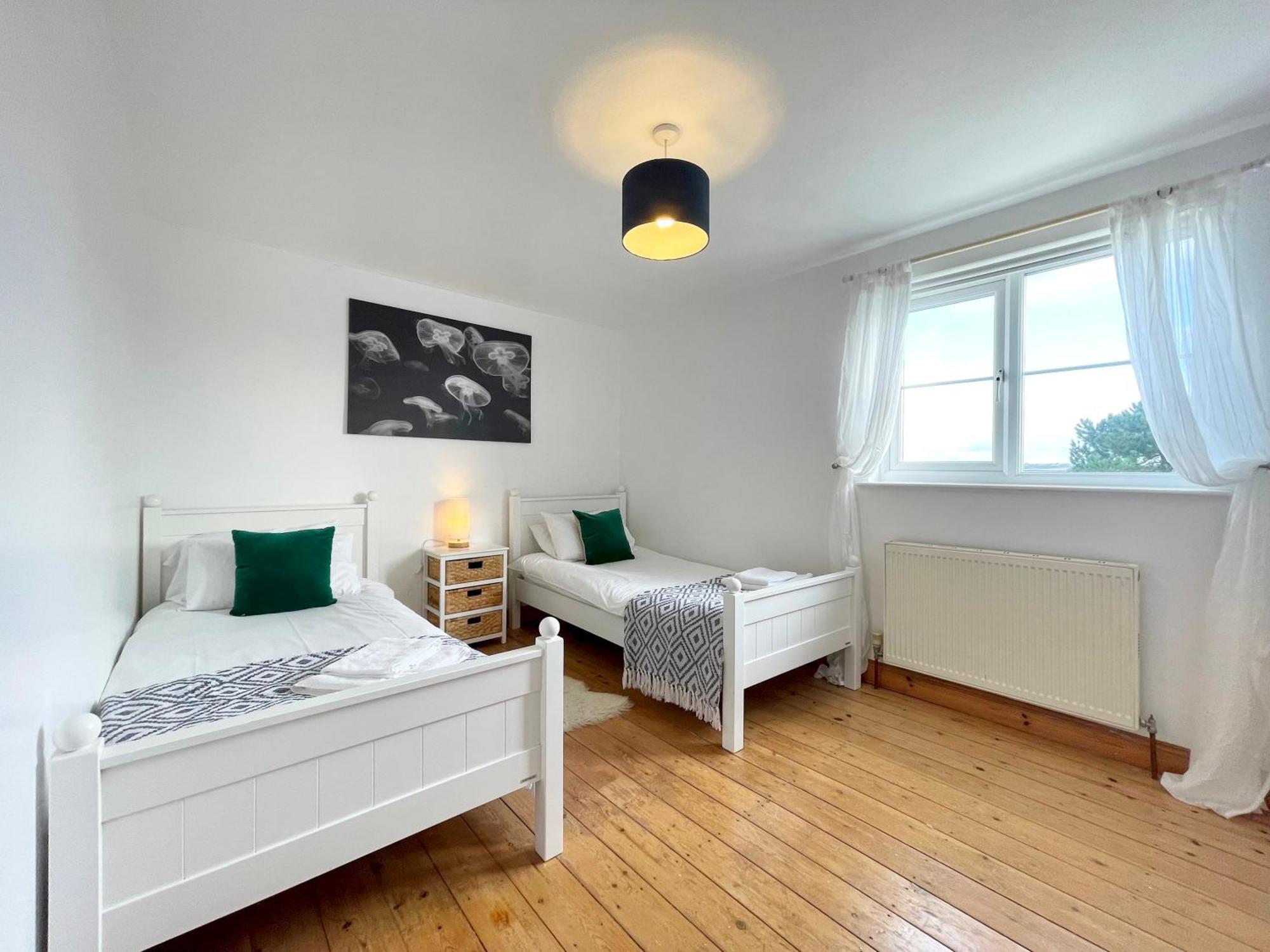 Spacious Home Sleeps 6 Short Walk To Port Isaac Village & Stunning Views Экстерьер фото